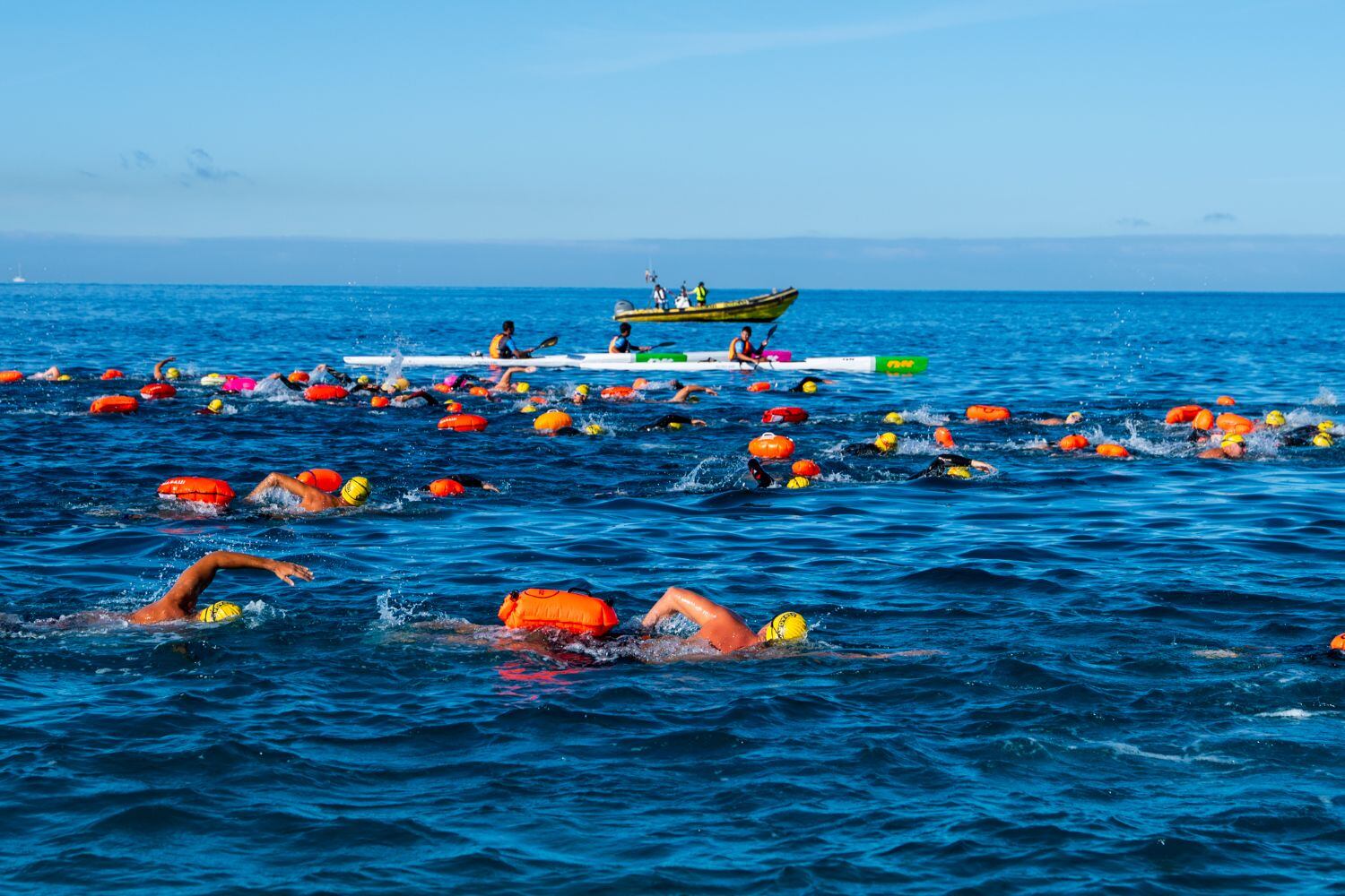 Participantes en la XV Travesía Playas de Papagayo.