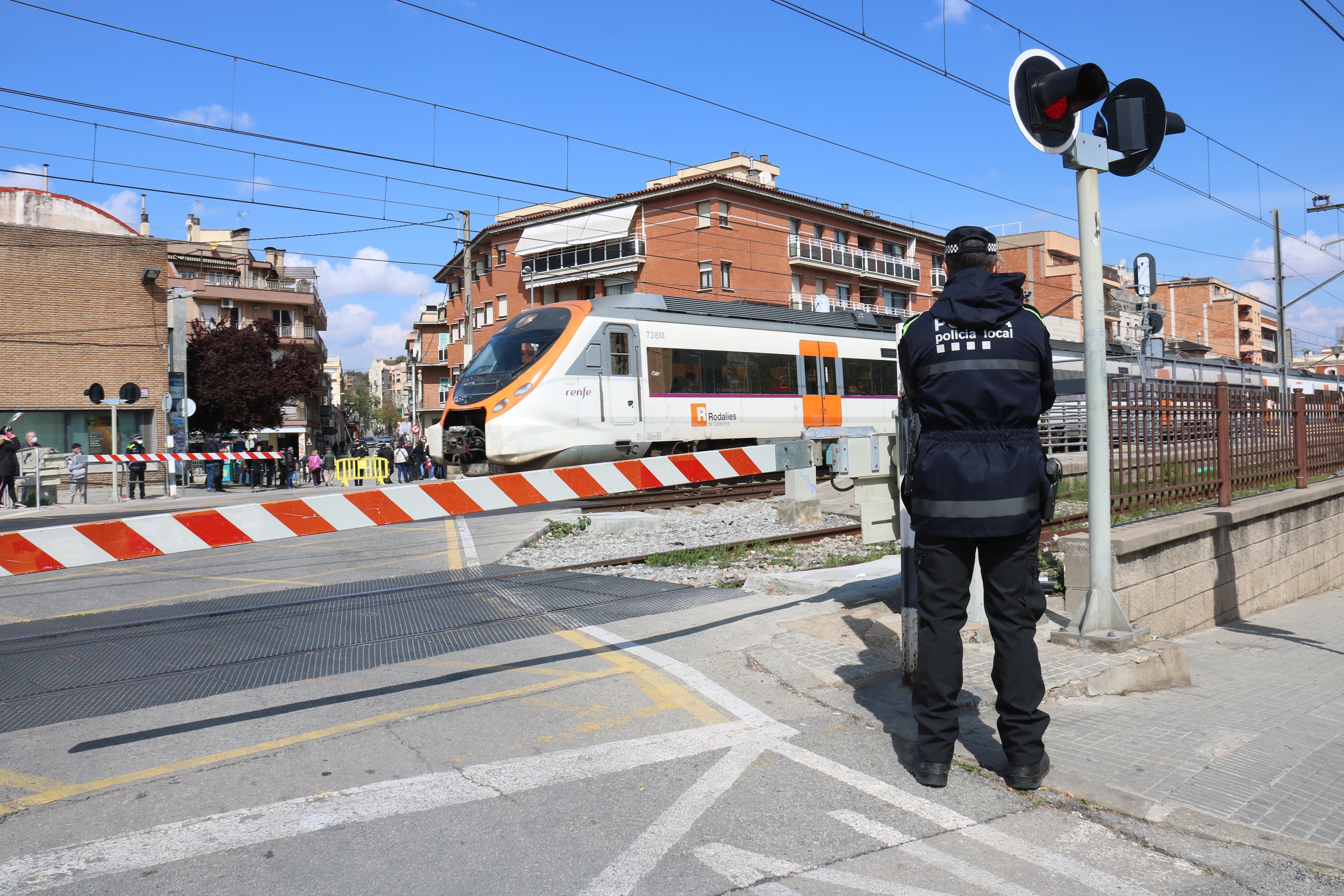 Un pas a nivell a Montcada i Reixac