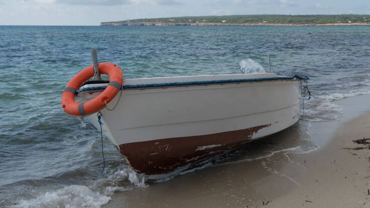 Los menores que han llegado en patera se quedarán en las Pitiusas mientras se resuelven sus expedientes