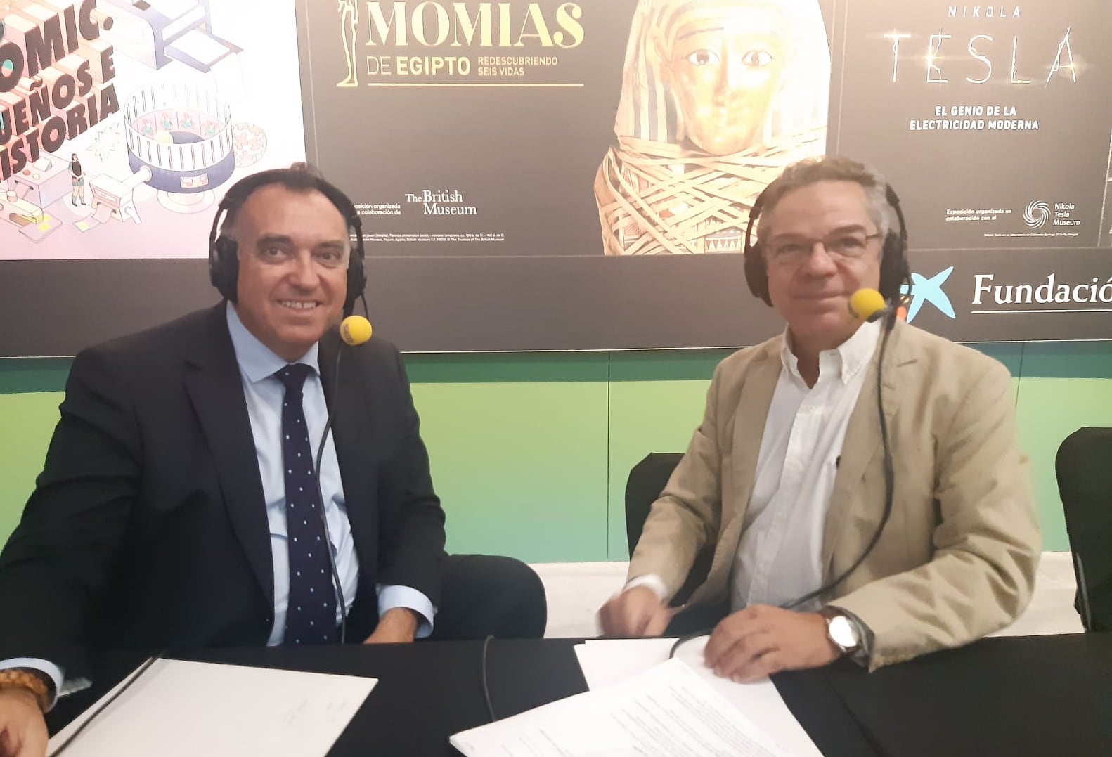 Arturo Bernal, consejero de Turismo, Cultura y Deporte de la Junta de Andalucía  junto a Salomón Hachuel en el III Congreso Internacional Innovación Social Magallanes-Elcano