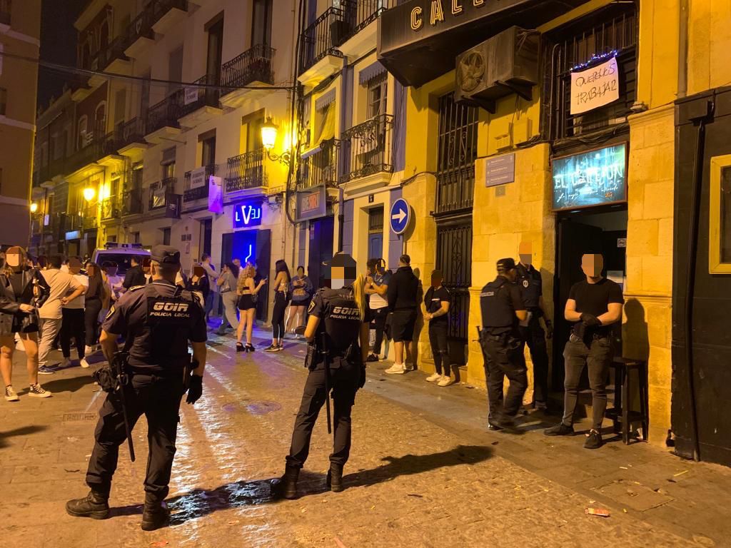 Dispositivo de los cuerpos policiales en el Casco Antiguo de Alicante