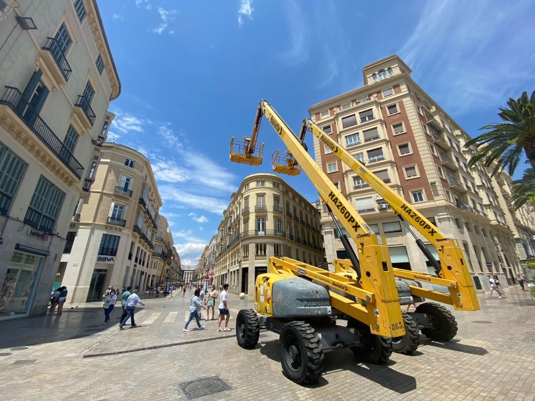 La instalación de los toldos se ha iniciado este jueves
