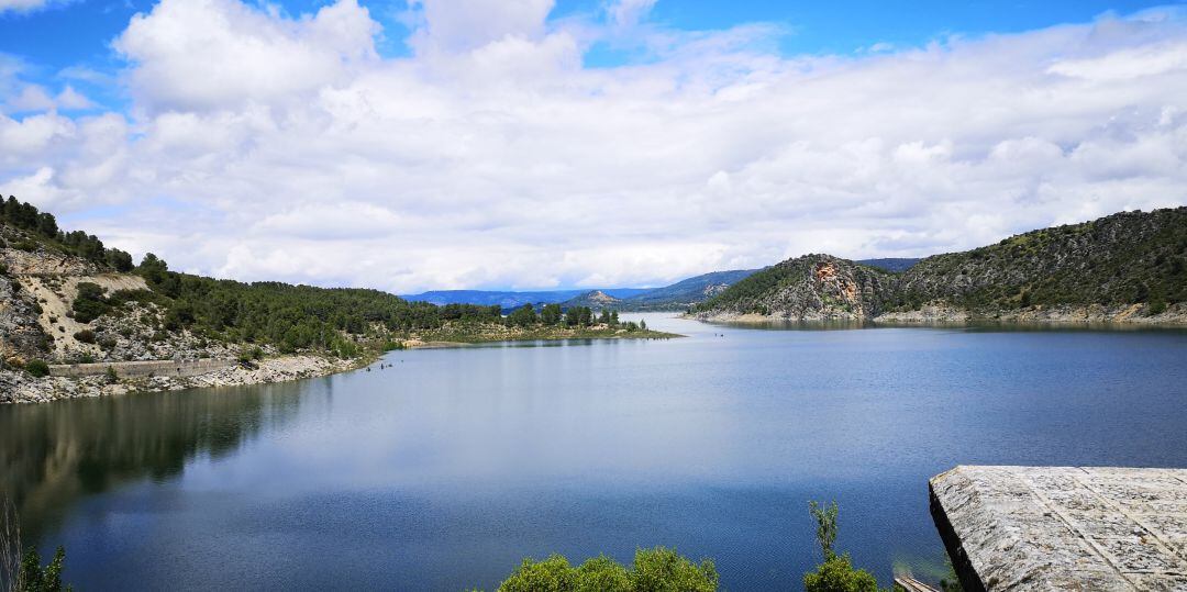 Los embalses de Entrepeñas y Buendía, entre las provincias de Cuenca y Guadalajara, son conocidos como el Mar de Castilla.