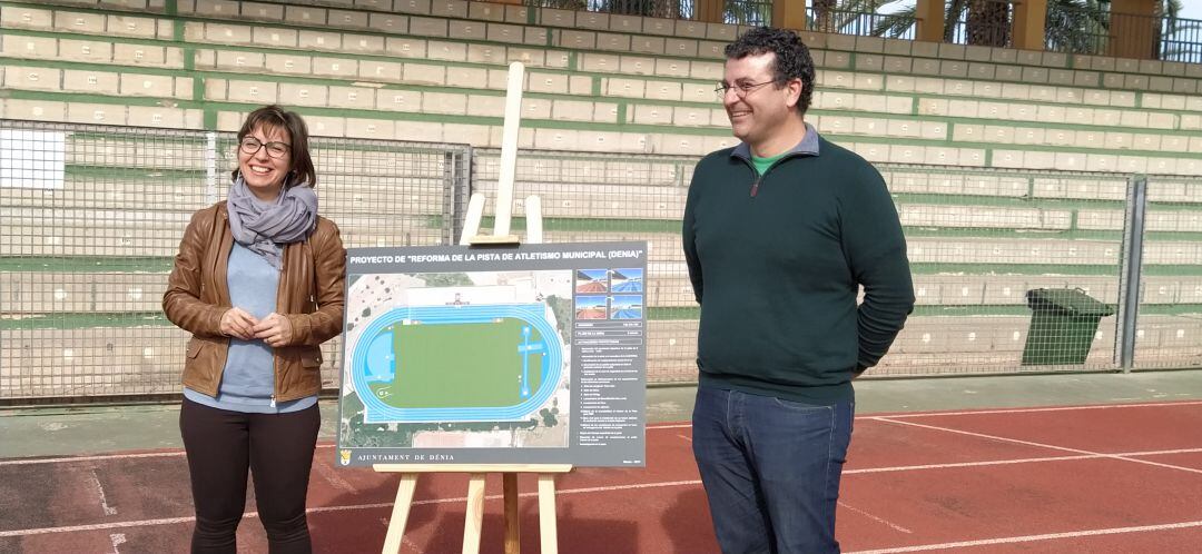 Presentación de las obras de renovación de la pista de atletismo de Dénia.