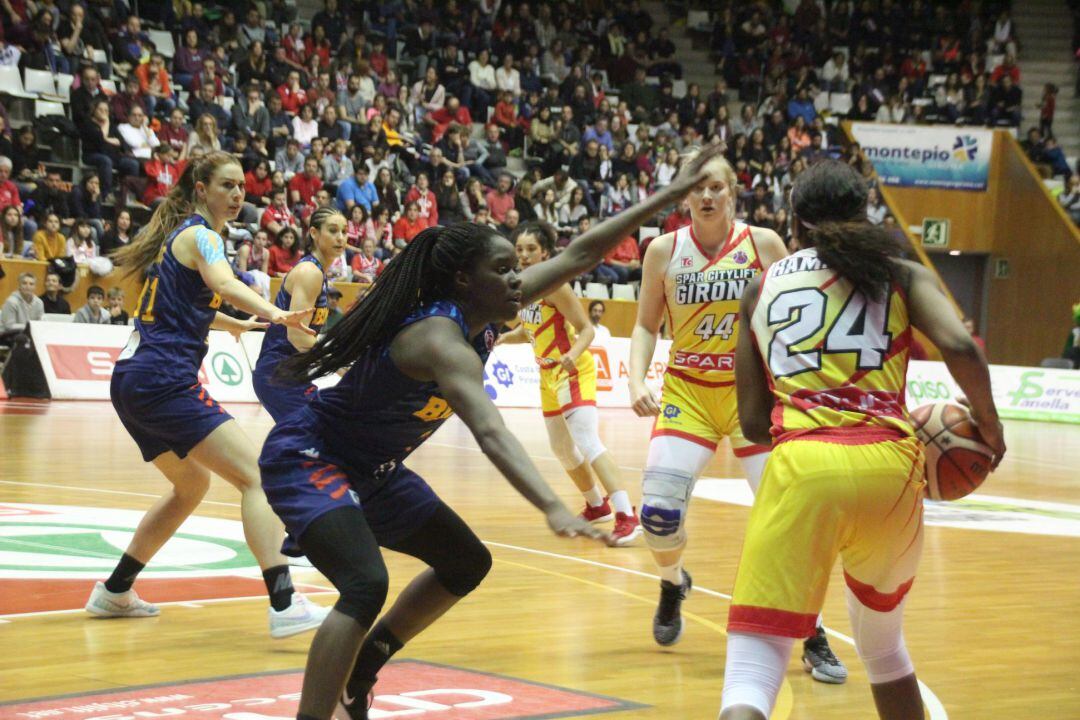 Un moment del partit