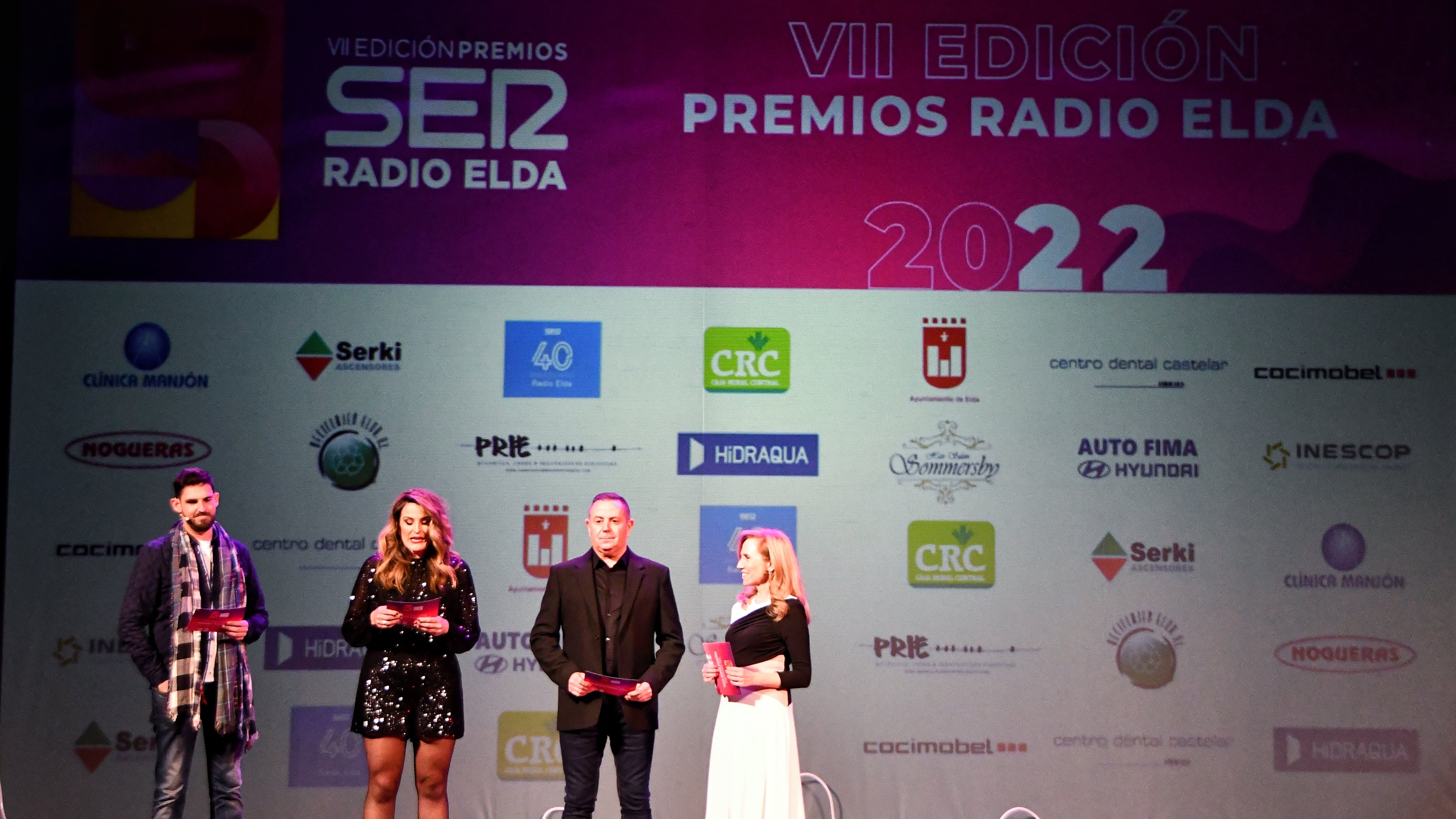 Presentadores de Radio Elda Cadena Ser, en la entrega de los premios