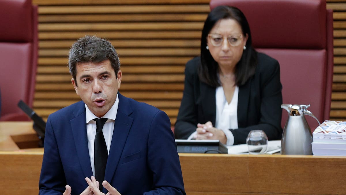 Los mensajes que desmienten a Mazón