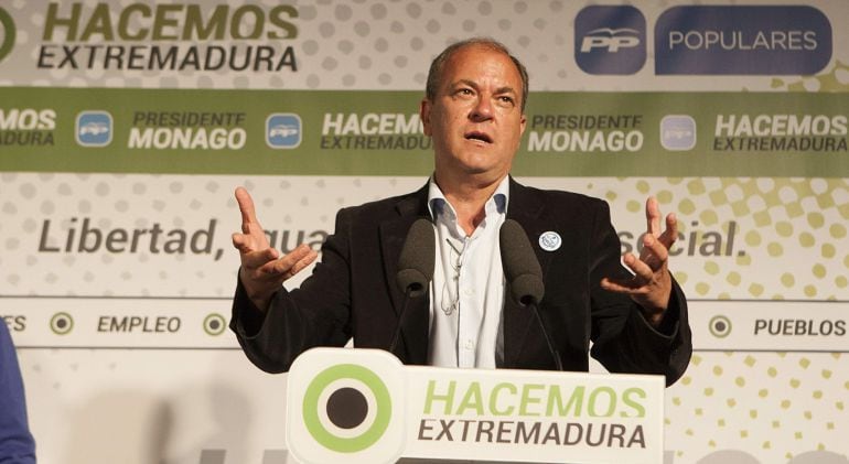 El candidato del Partido Popular a la Junta de Extremadura, José Antonio Monago, durante el inicio de campaña electoral