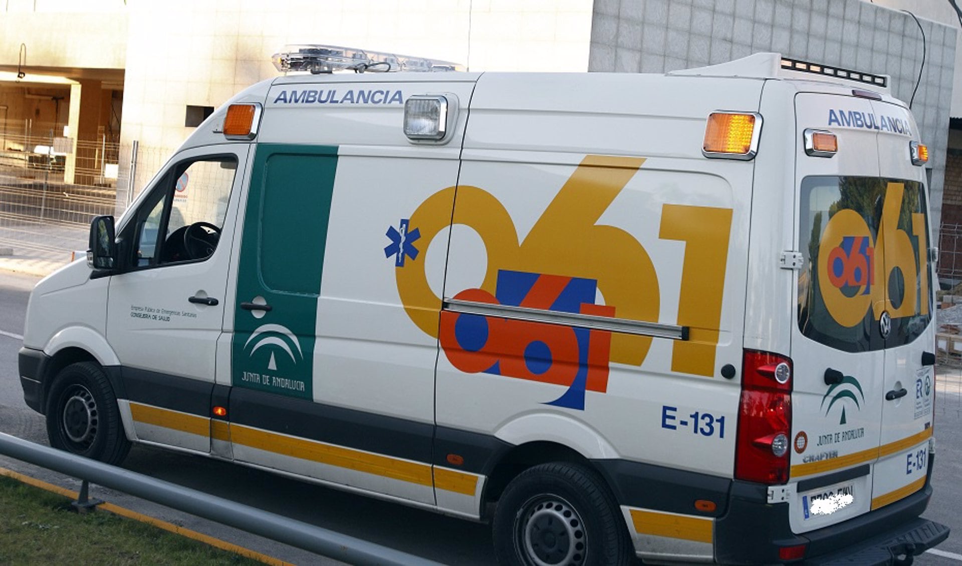 Ambulancia del Centro de Emergencias Sanitarias 061