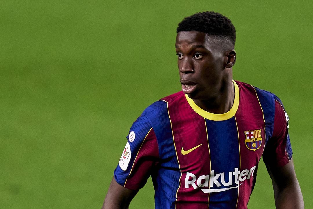 Ilaix Moriba con la camiseta del FC Barcelona