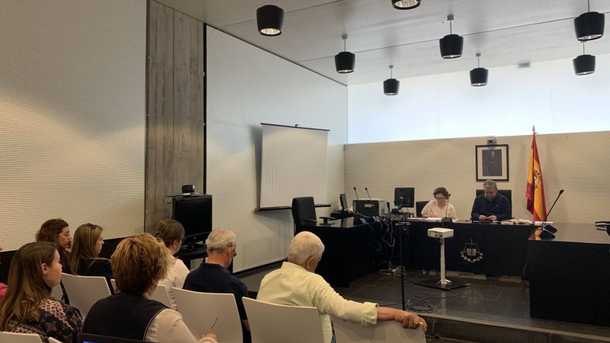 El PP gana los ayuntamientos de Castejón y Moya, el PSOE el de Castillejo-Sierra