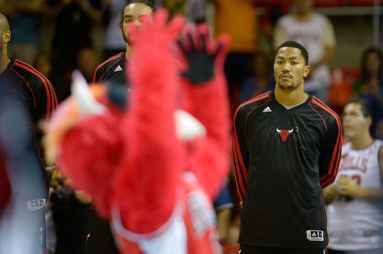 Derrick Rose, antes de un partido de los Bulls