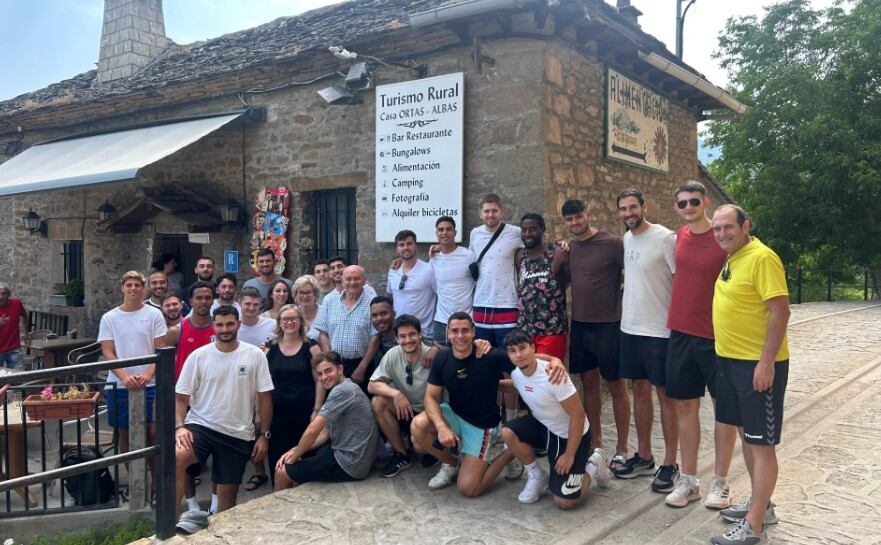 La plantilla del Bada Huesca en Nocito
