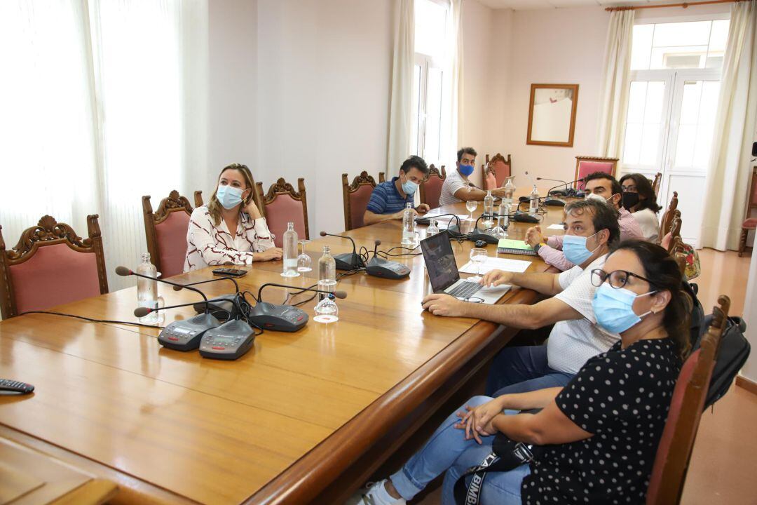 El Cabildo de Lanzarote avanza que se han detectado cantidades elevadas de restos del virus en algunas zonas de la isla.