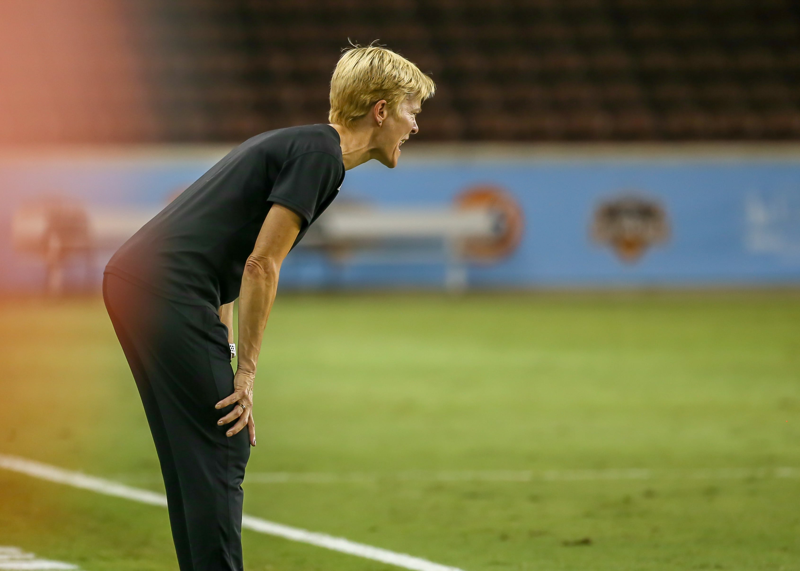 HOUSTON, TX - MAY 27:  Houston Dash head coach Vera Pauw yells to her players during the soccer match between the Washington Spirit and Houston Dash on May 27, 2018 at BBVA Compass Stadium in Houston, Texas.  (Photo by Leslie Plaza Johnson/Icon Sportswire via Getty Images)