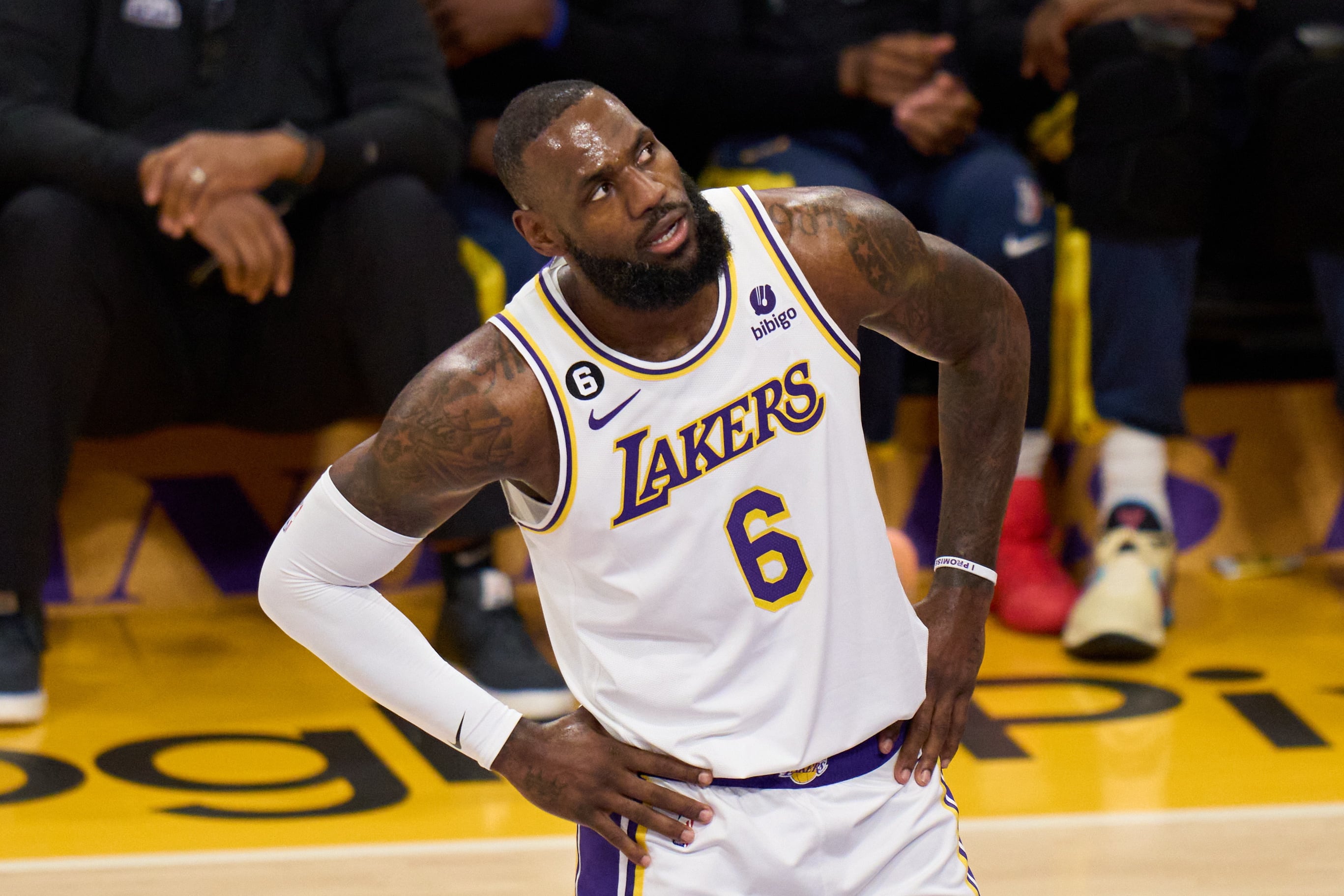 LeBron James durante un partido de la NBA de Los Ángeles Lakers