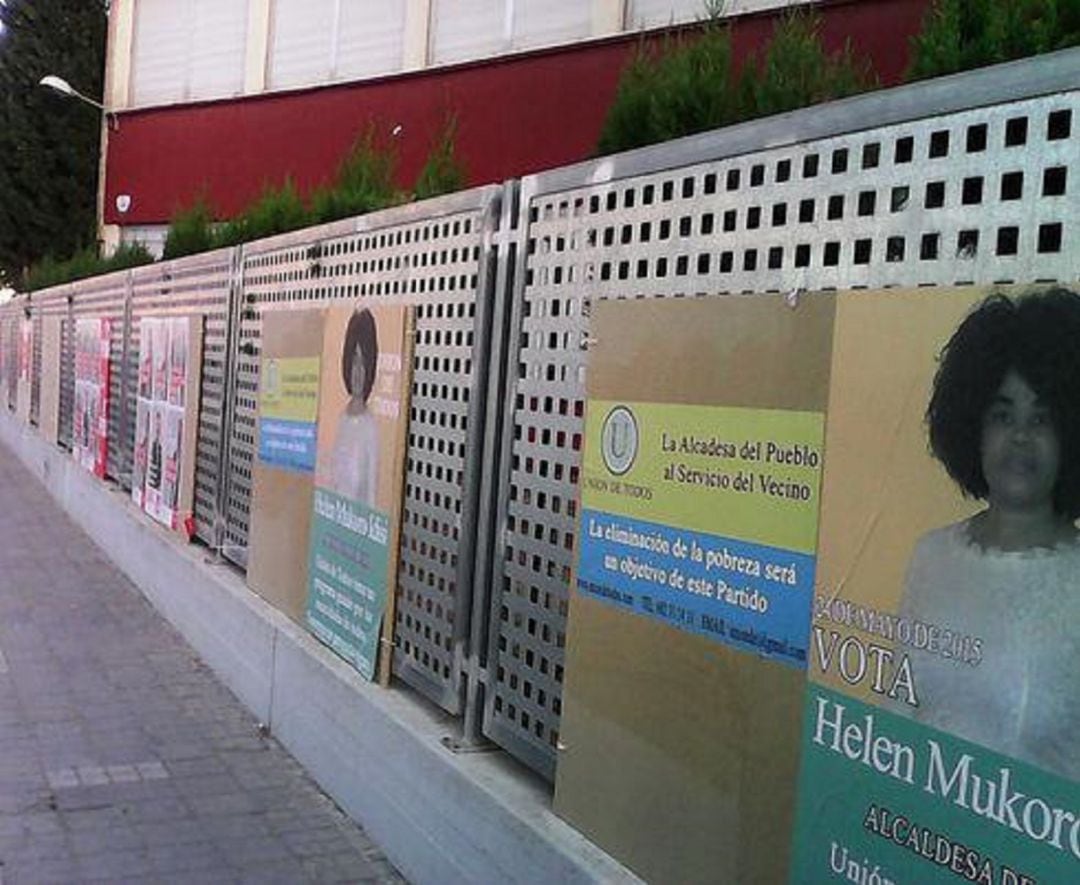 Carteles de la candidata, Helen Mukoro, por Unión de Todos en 2015