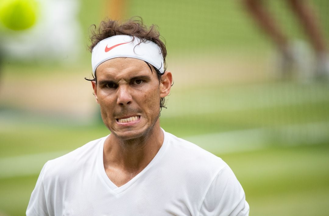 Rafa Nadal, en un partido en Wimbledon