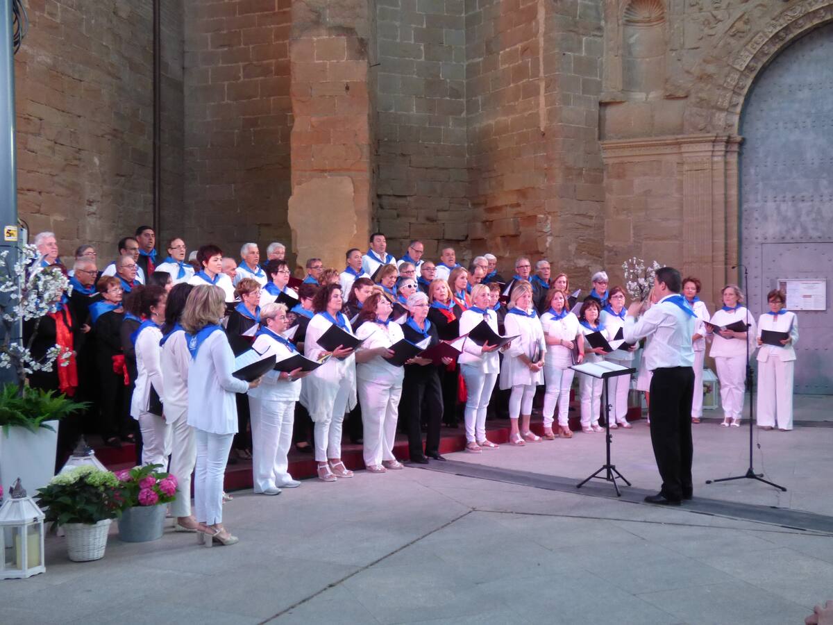 Barbastro acoge la séptima edición del encuentro de corales