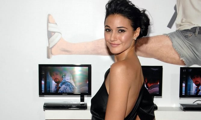 Emmanuelle Chriqui durante la promoción de una película