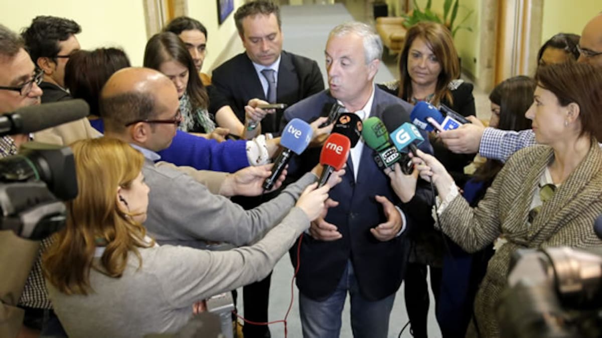 La dirección del PSOE eleva el tono ante el "empecinamiento" de los socialistas gallegos