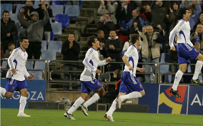 El Zaragoza se asoma a los puestos de ascenso tras golear al Eibar