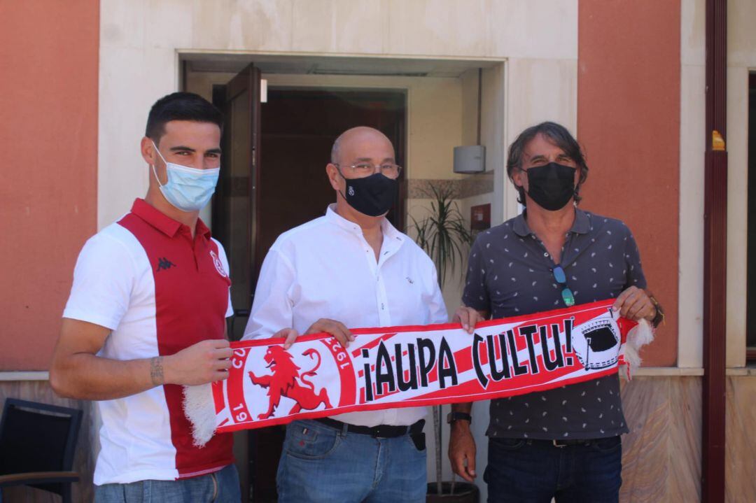 Sotres, tras su presentación oficial