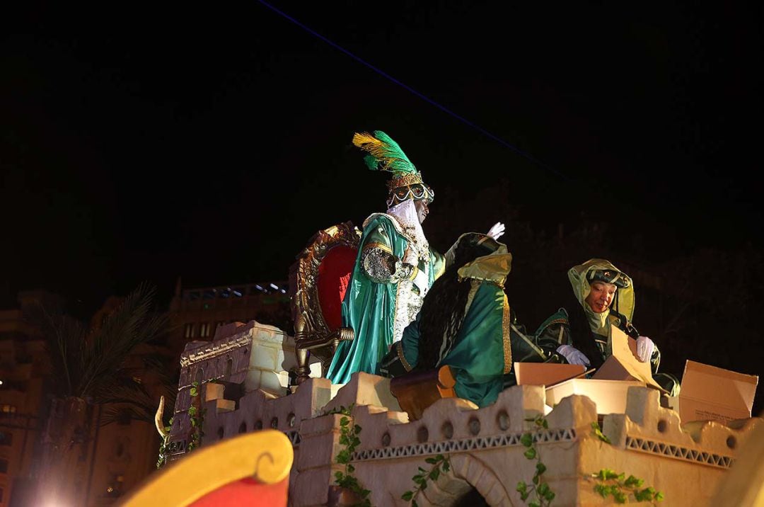 Foto de archivo de una de las Cabalgatas de Reyes en València