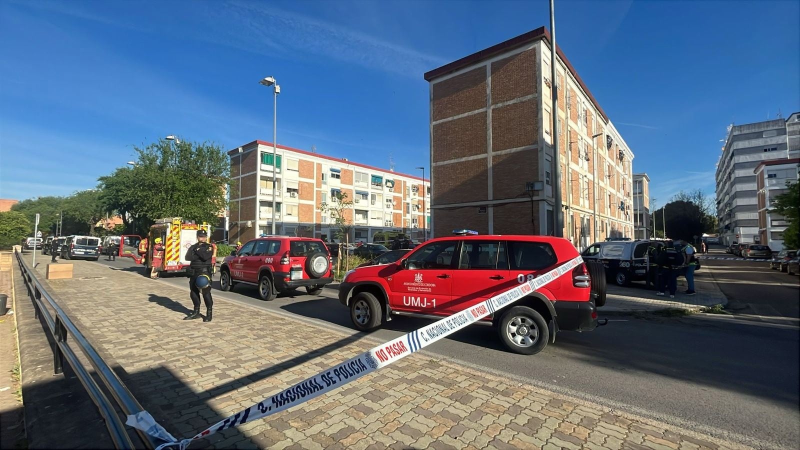 Bomberos y Policía Nacional han intervenido en la Fuensanta tras el asesinato de una mujer de 64 años a manos de su pareja.