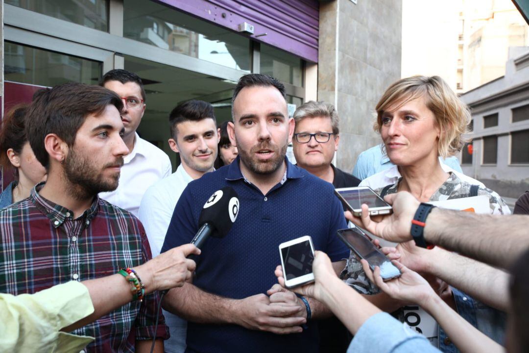 Fernando Navarro, Rafa Simó y Verónica Ruíz han explicado el acuerdo alcanzado por las tres formaciones para gobernar Castelló