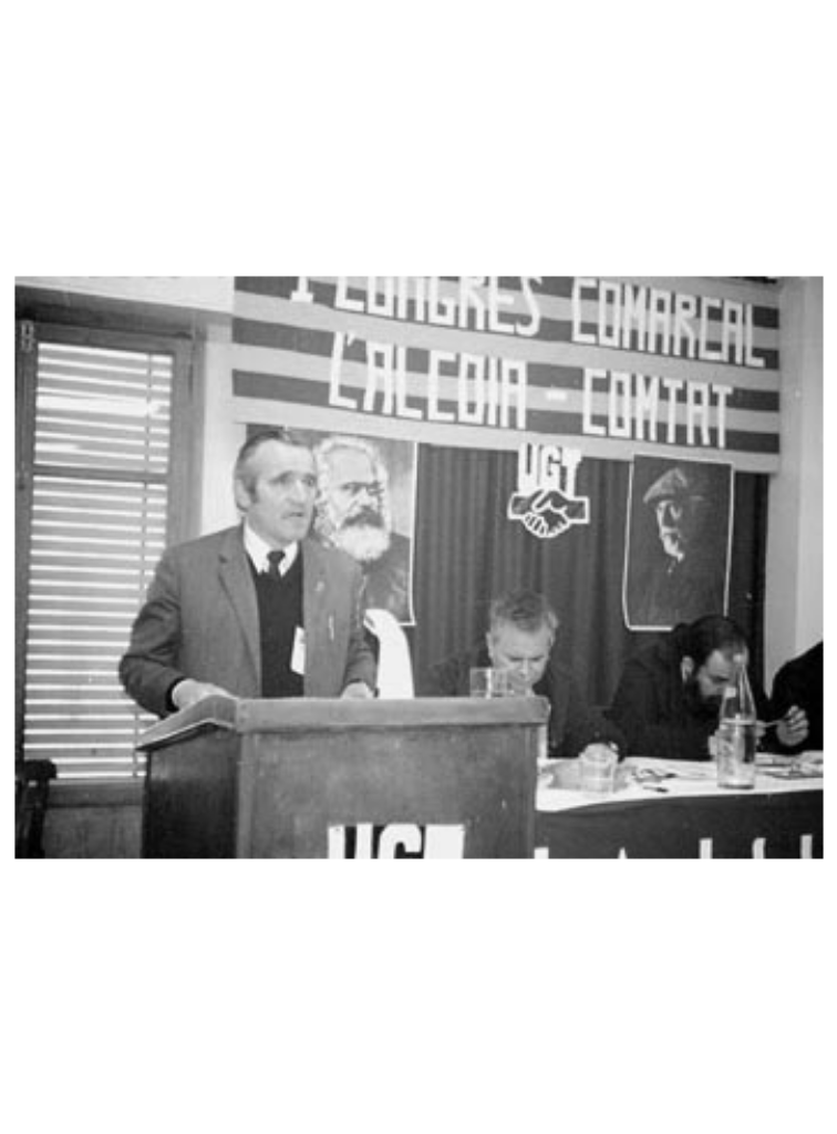 Armando García Miralles en un acto en la sede socialista de Alcoy