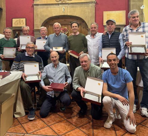 Homenaje del CT Zoiti a sus jugadores más veteranos