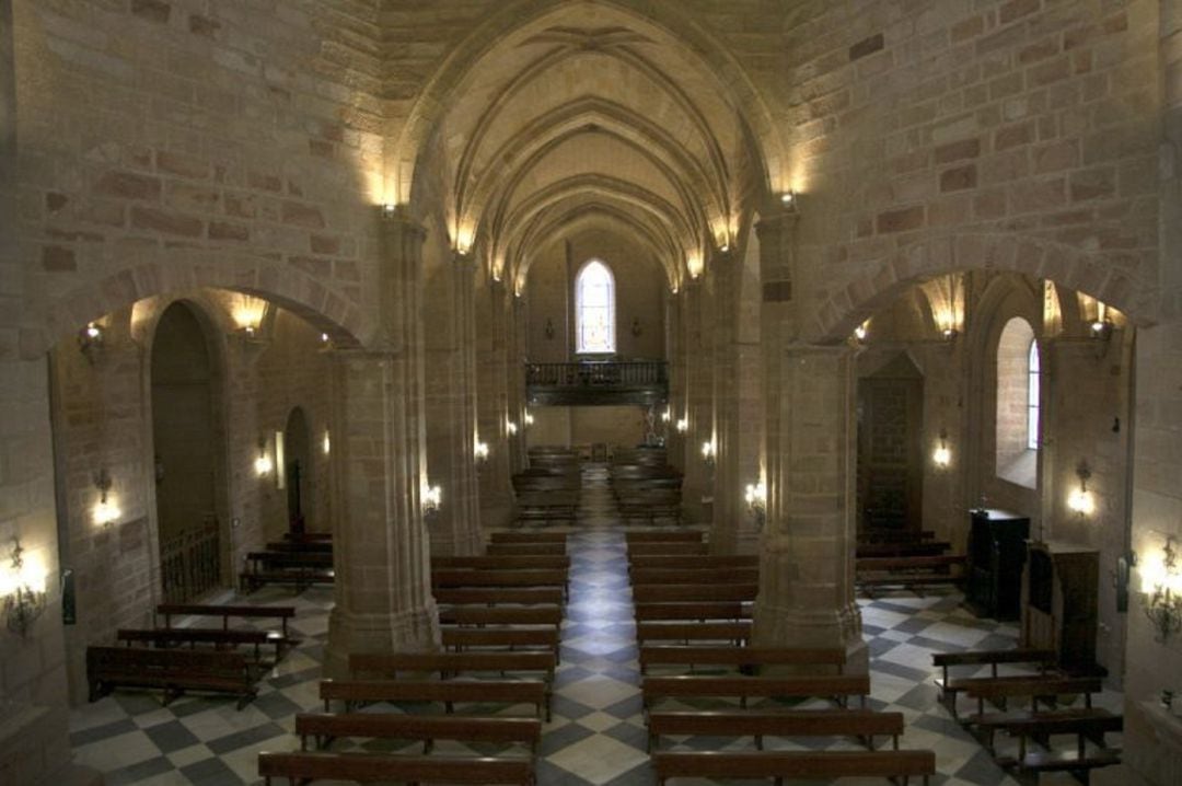 Imagen de la Basílica de Santa María la Mayor de Linares