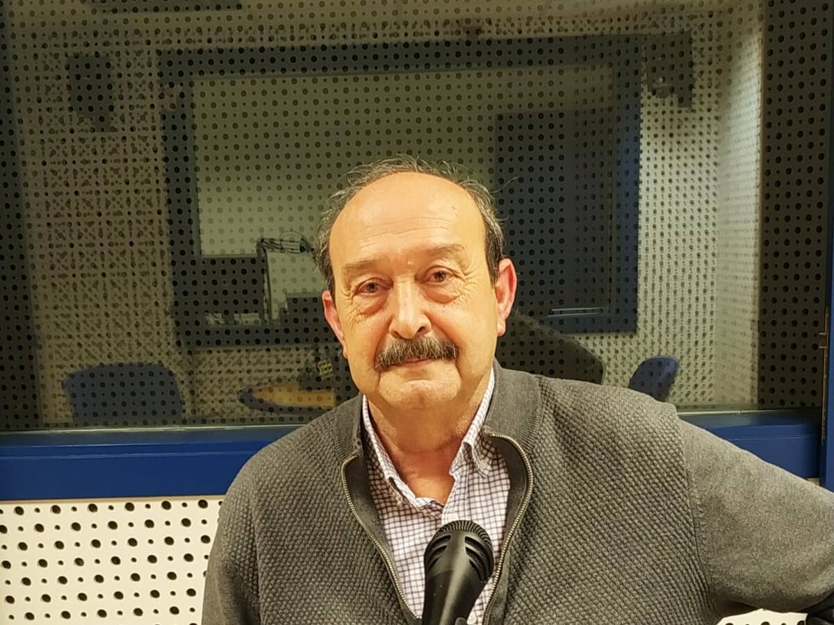 Antonio Millán, enfermero jubilado que se ha reincorporado a su trabajo