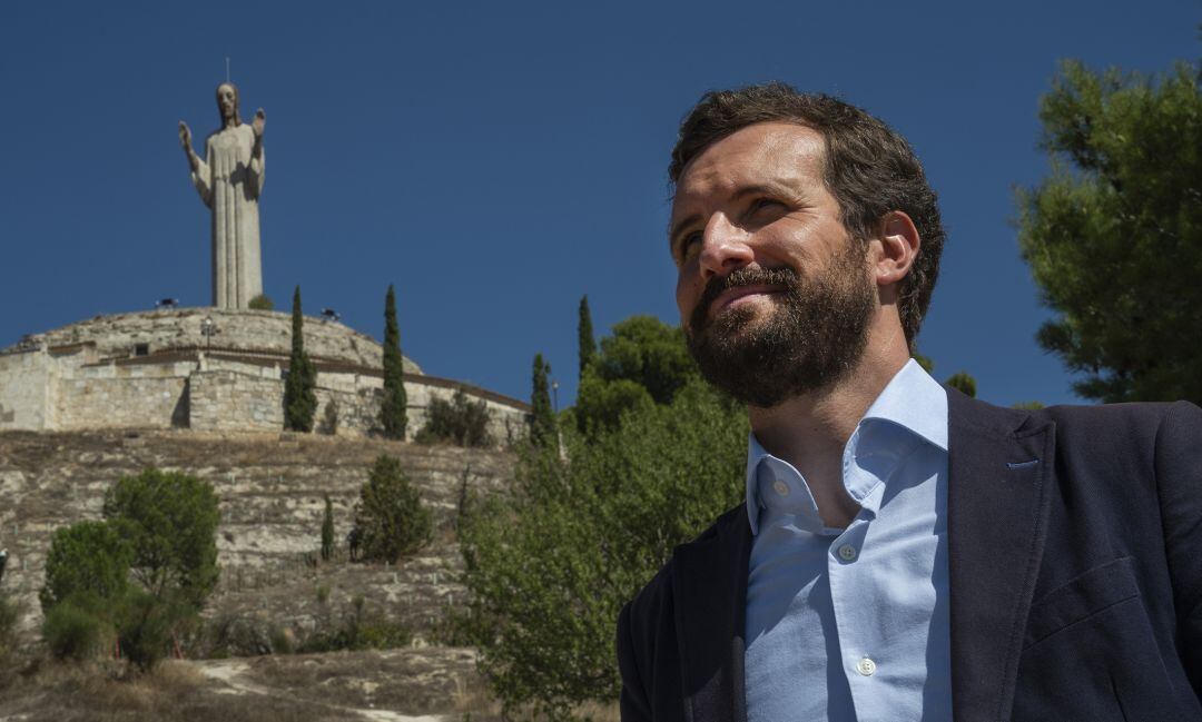 Pablo Casado durante su visita a Palencia