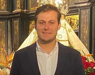 El abogado lorquino Ignacio Arcas deja la Hermandad Virgen de las Huertas al ser elegido diputado de Vox.