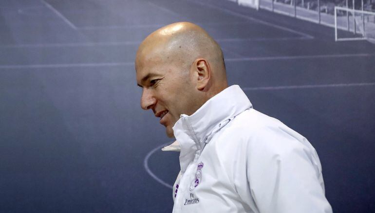 Zinedine Zidane, durante su llegada a la rueda de prensa