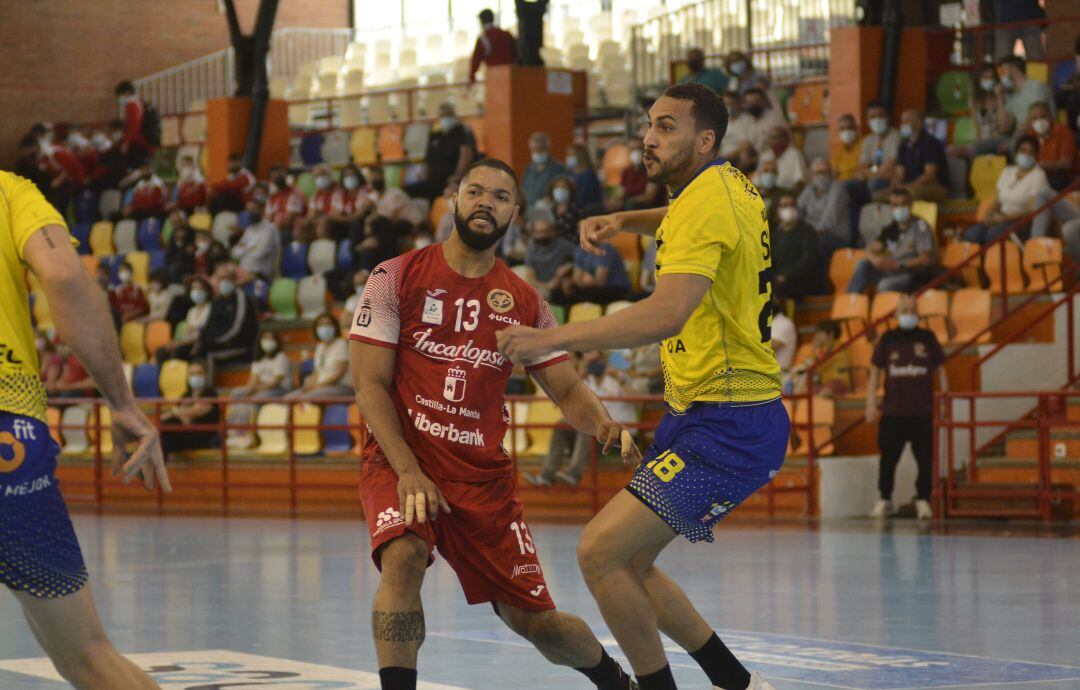 Thiago durante un partido en el Sargal 