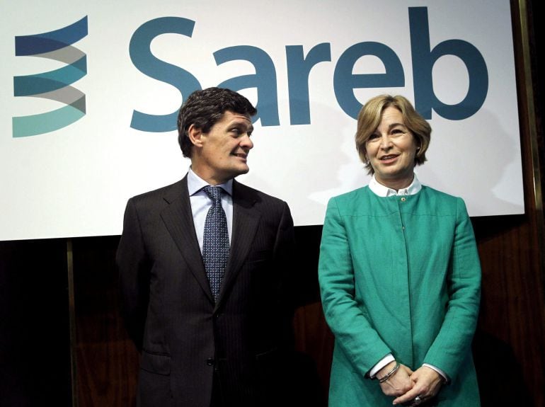 GRA248. MADRID, 26/01/2015.- Fotografía de archivo, del 27/03/2014, de la presidenta de Sareb -el banco malo-, Belén Romana (d), que ha presentado hoy la renuncia voluntaria a su puesto y el número dos de la sociedad y hasta ahora actual consejero delegad