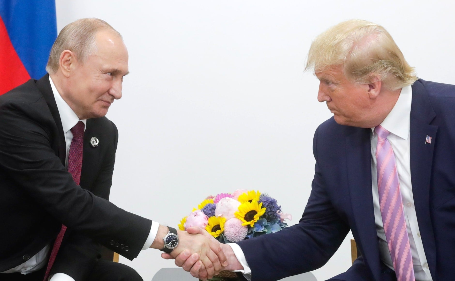 Donald Trump se reúne con Vladímir Putin  en la cumbre del G20 en Osaka, Japón, en 2019.