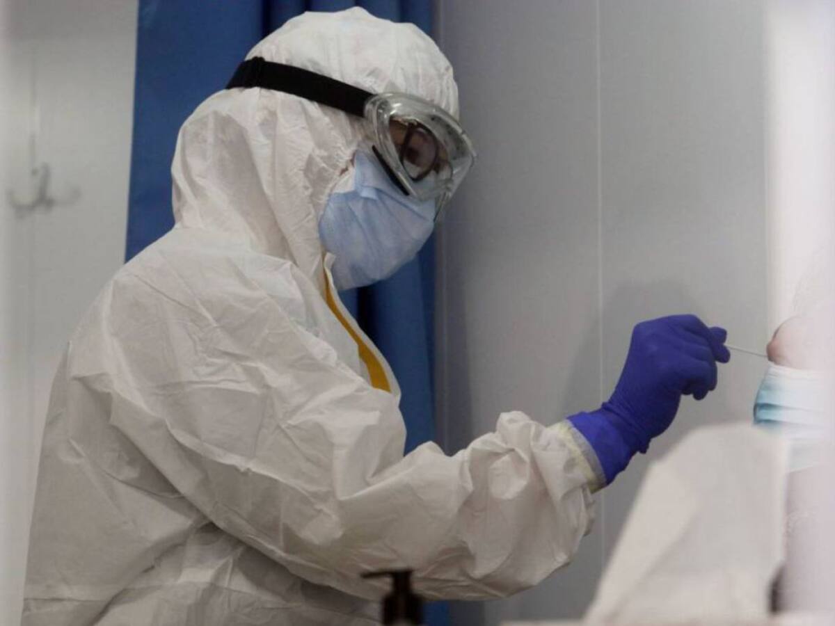 Jerez llega al fin de semana en riesgo bajo pero con la incidencia de Covid en aumento