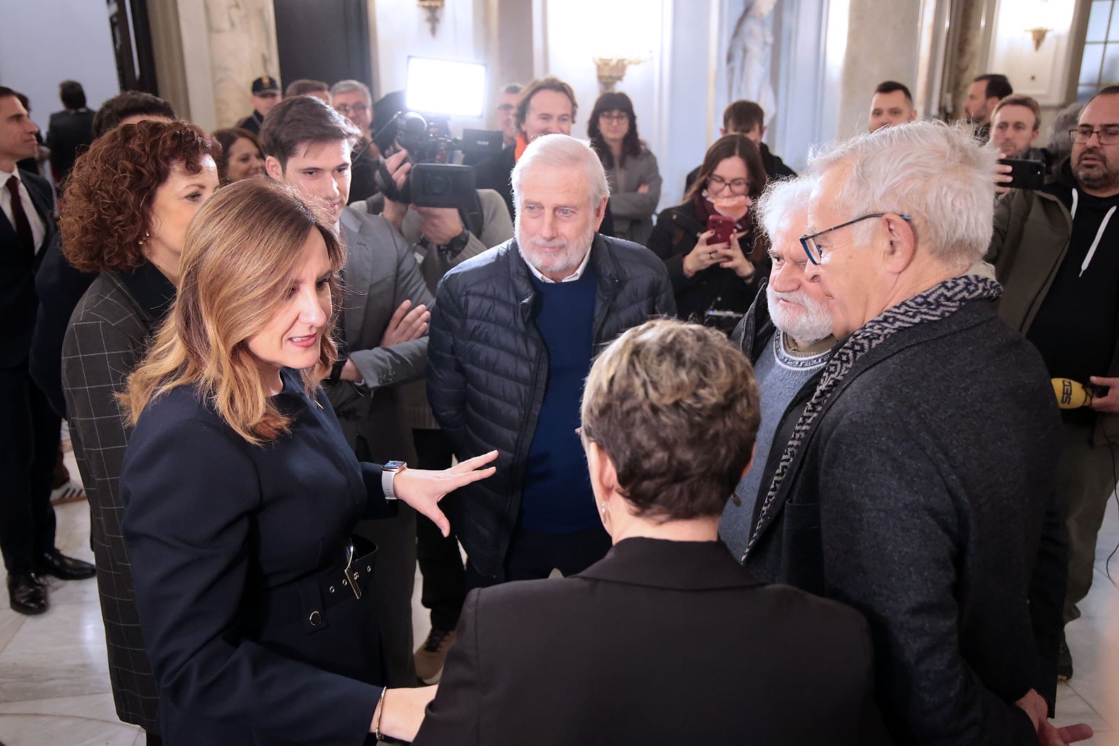 Pleno del Ayuntamiento de València en recuerdo del exalcalde Ricard Pérez Casado fallecido esta semana