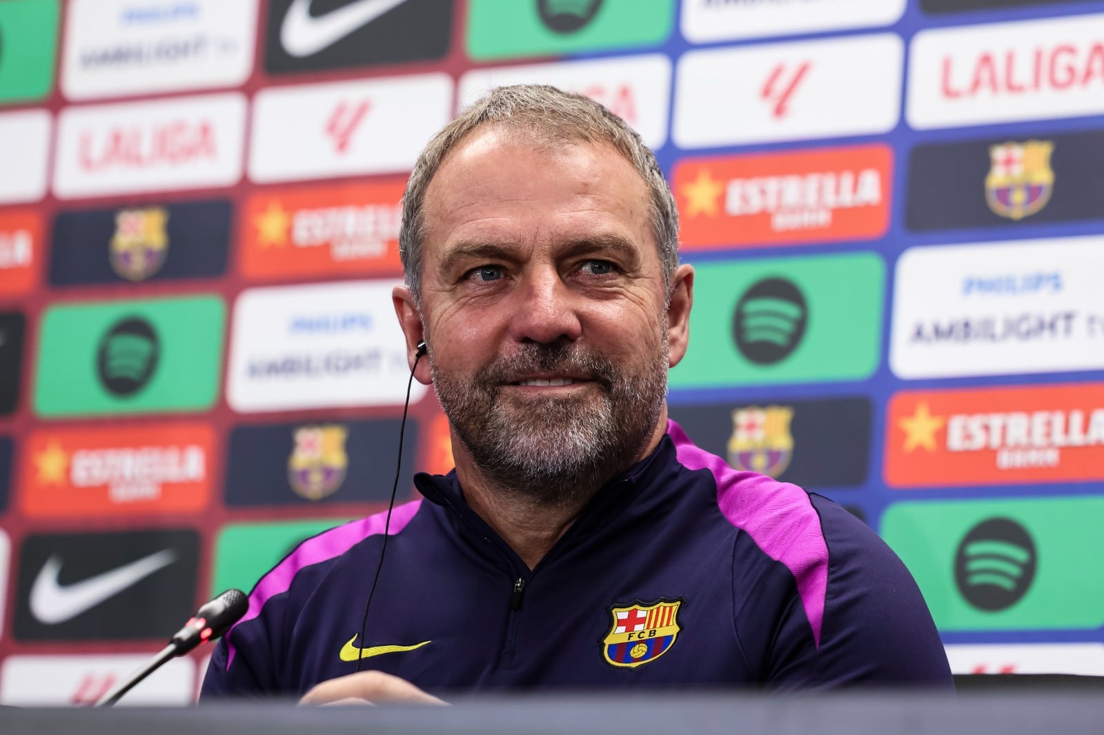 Hansi Flick en rueda de prensa