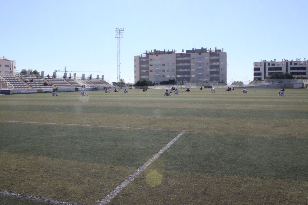 Villajoyosa y Eldense secundaron la protesta promovida por la FFCV