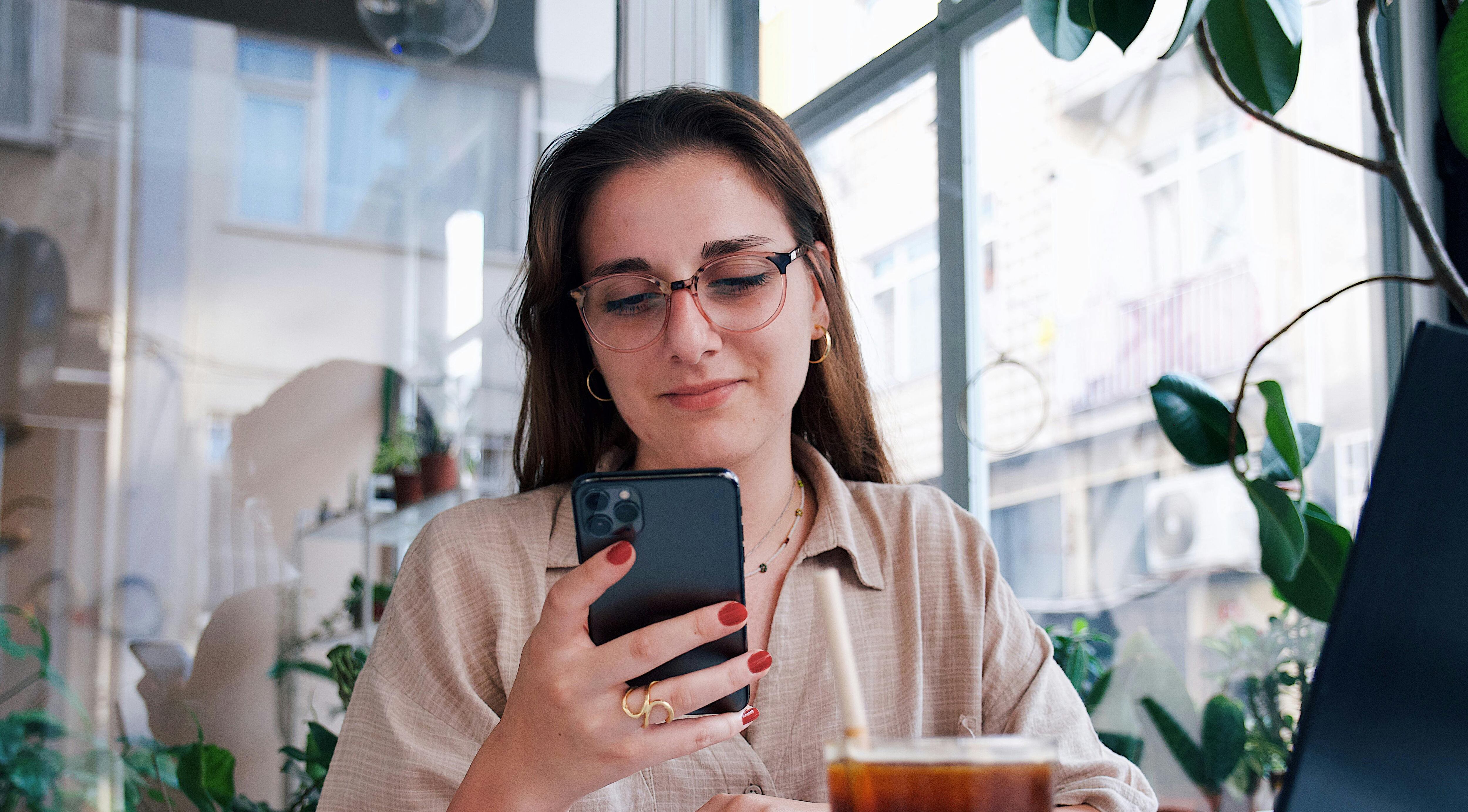 Repagalia, reunifica las deudas y ayuda a personas que se encuentran atrapadas en créditos rápidos, financiaciones y tarjetas revolving.