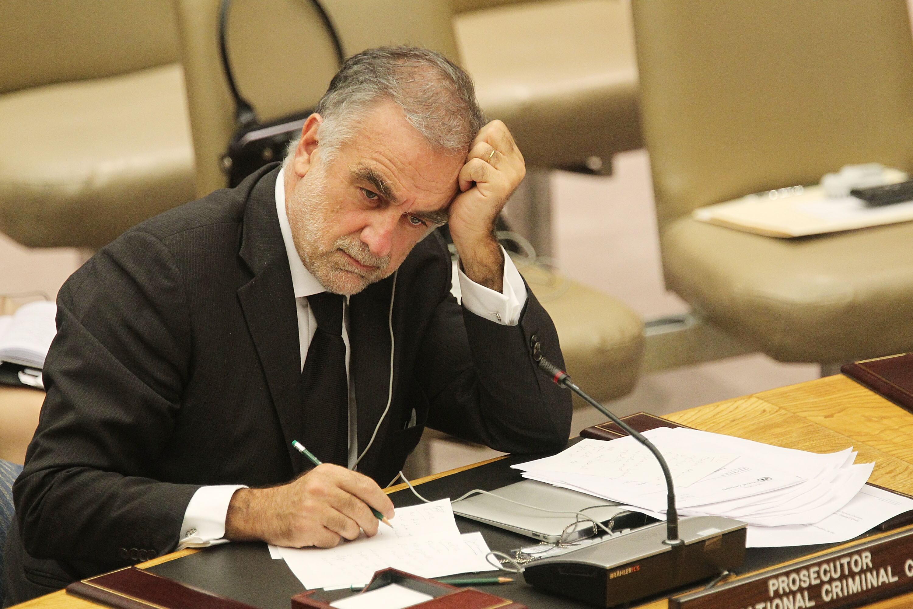 Luis Moreno-Ocampo en el Consejo de Seguridad de la ONU. (Photo by Mario Tama/Getty Images)