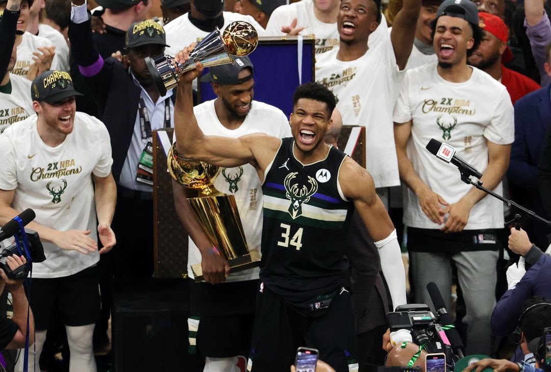 Giannis Antetokounmpo, eufórico con el triunfo de los Bucks en las Finales de la NBA