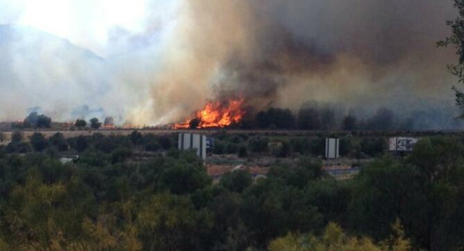 Incendio en el paraje Los Manantiales de Torremolinos