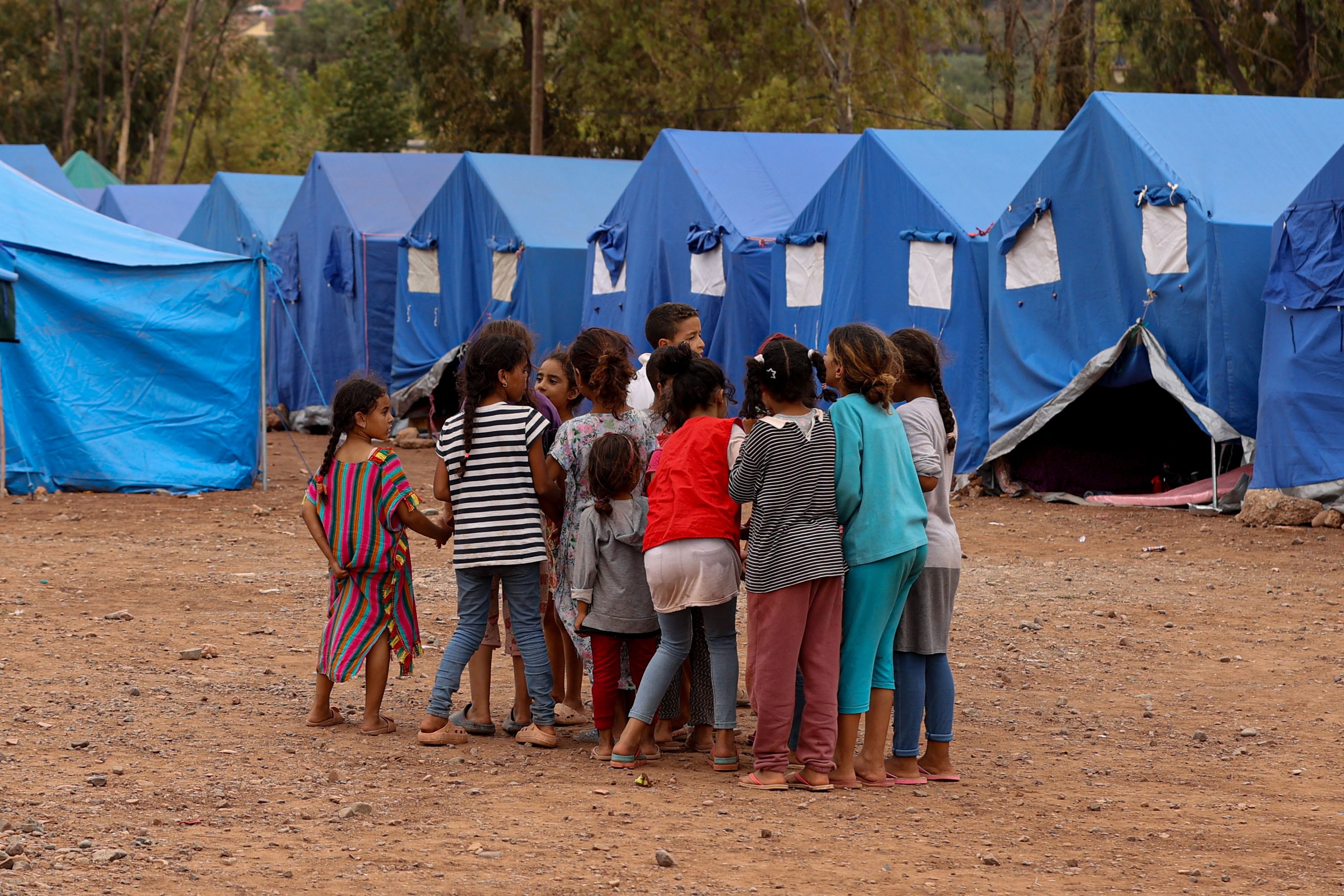 Vista del campamento de desplazados por el terremoto de Marruecos en la localidad de Asni, al sur de Marrakech, Marruecos