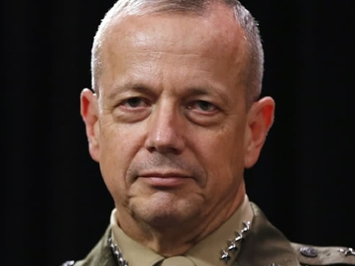 El escándalo Petraeus salpica al jefe de la OTAN en Afganistán